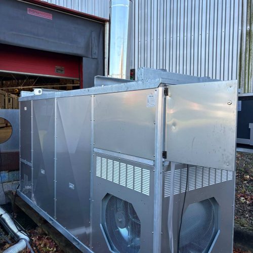 Photo du générateur d'air chaud mis en place chez un client